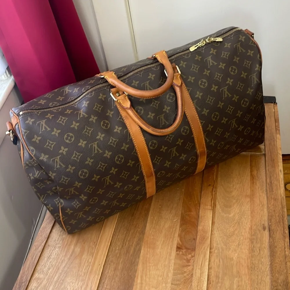 Louis Vuitton Bandouliere Keepall 55 Travel Bag.